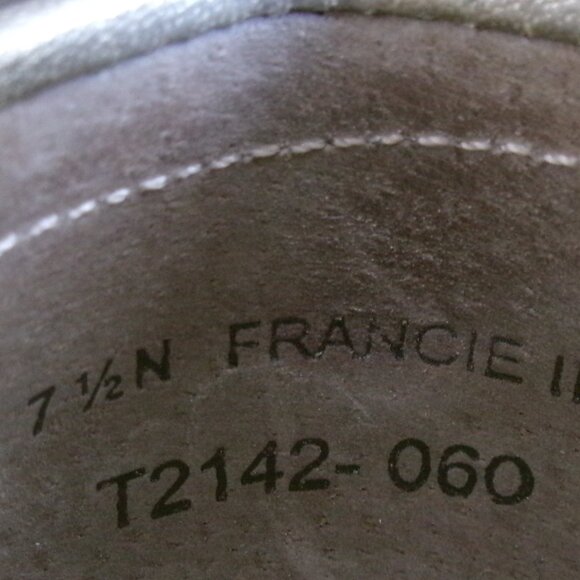 Trotters FRANCIE II Gold Metallic Leather Loafers 7.5N 7.5 Narrow - Picture 11 of 15